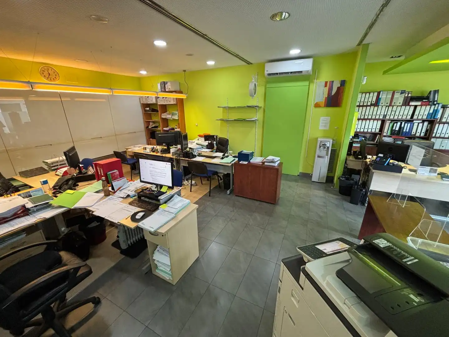Commercial properties for sale in Sevilla  with Air Conditioner