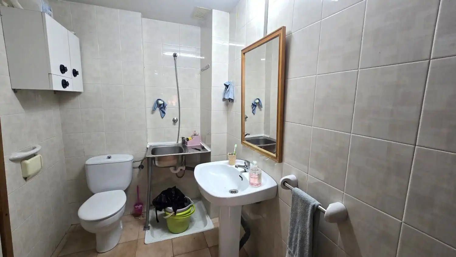 Baño de Local en traspaso en Castellón de la Plana / Castelló de la Plana