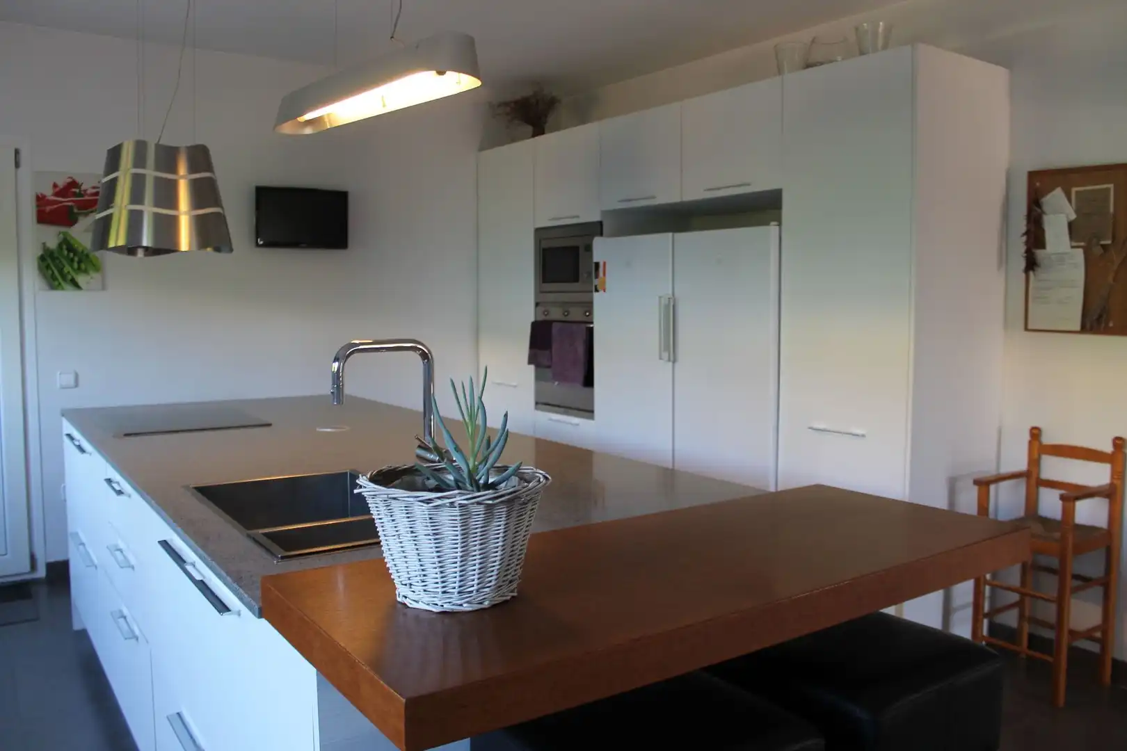 Cocina de Casa o chalet en venta en L'Estartit con Aire acondicionado, Calefacción y Jardín privado