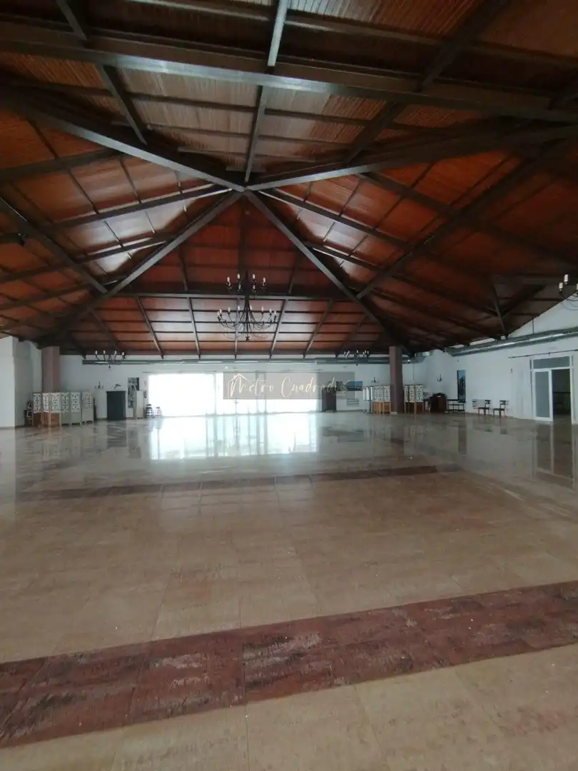 Local comercial en venda a Sur, imagen 2