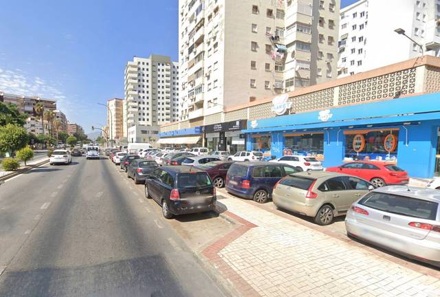 Local comercial en Alquiler en Los Guindos - Parque Mediterráneo - Santa Paula