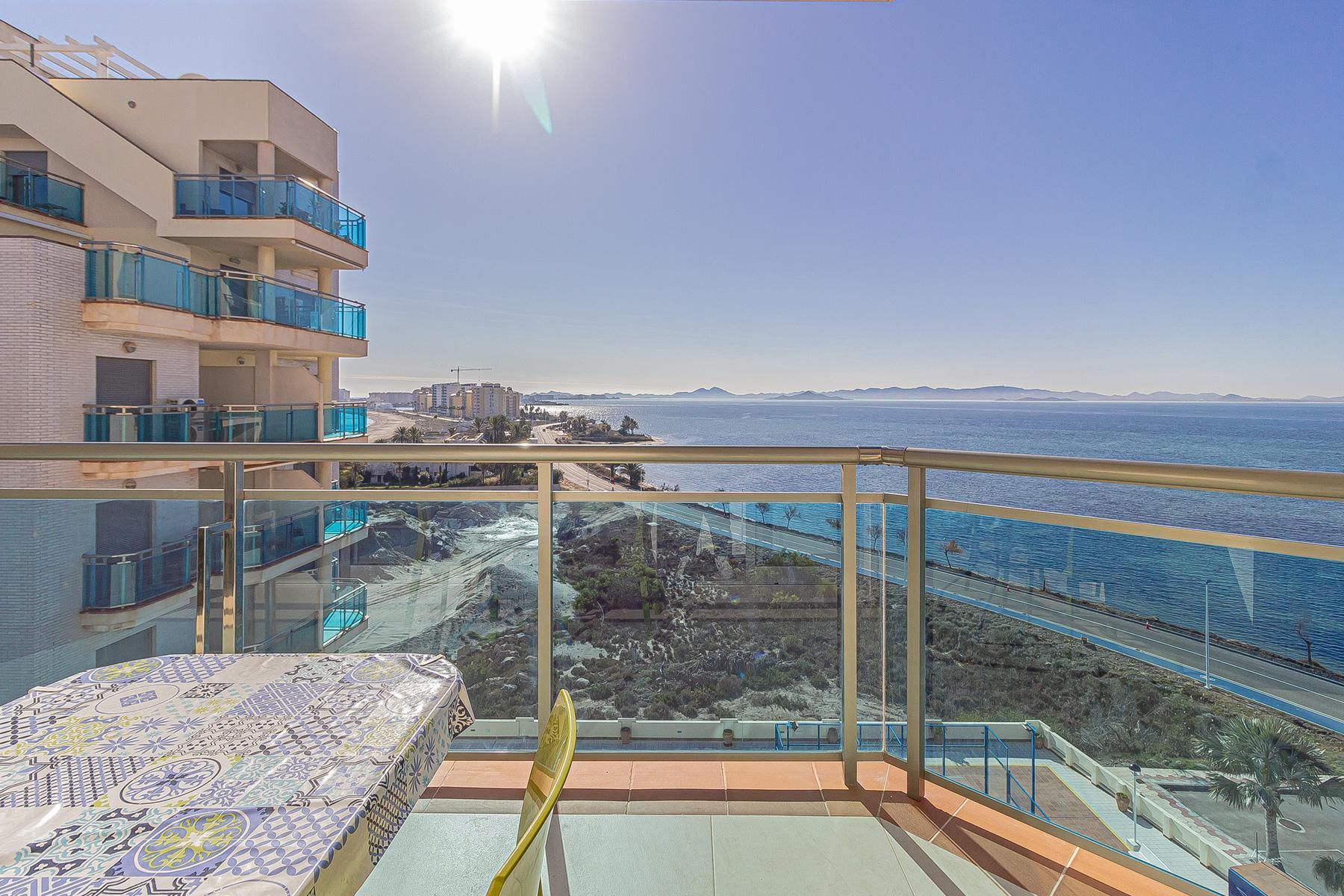 Dormitori de Apartament en venda en La Manga del Mar Menor amb Aire condicionat, Calefacció i Moblat