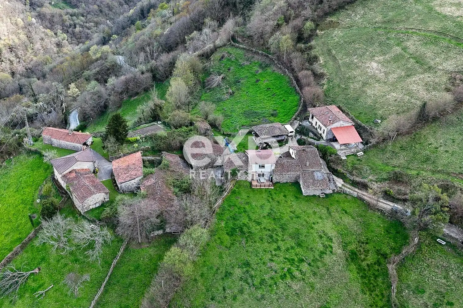 Finca rústica en venta en Riosa con Calefacción, Jardín privado y Parquet