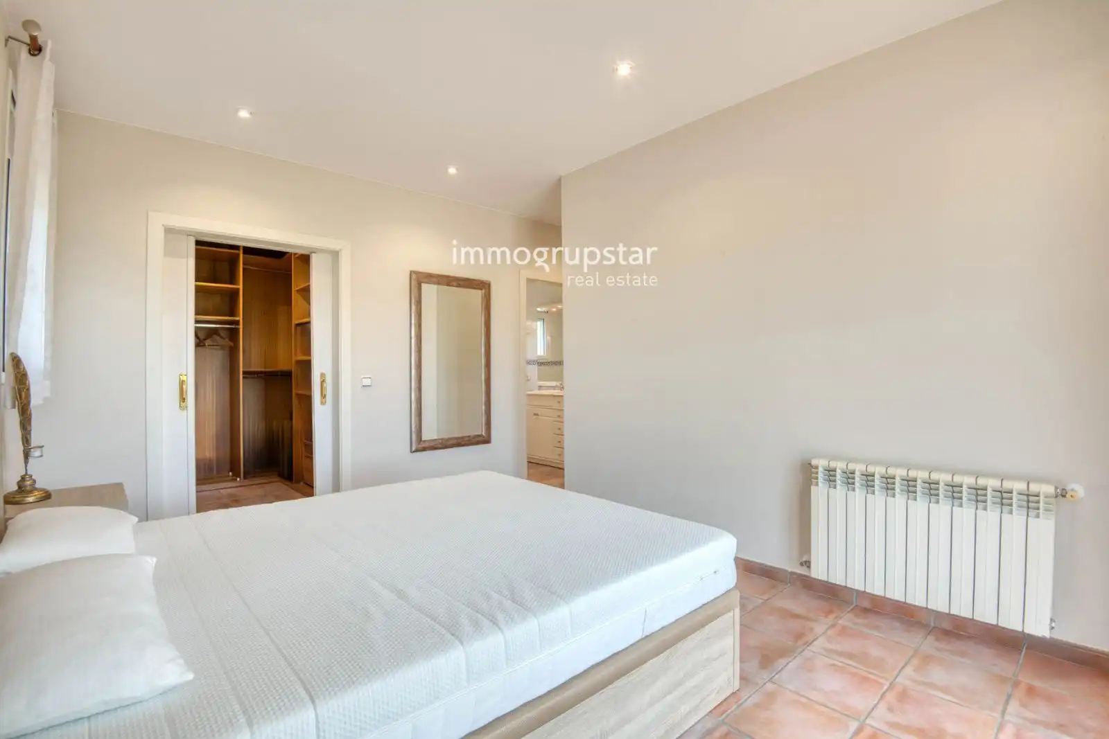 Habitación de Casa o chalet en venta en Santa Cristina d'Aro con Calefacción, Terraza y Piscina