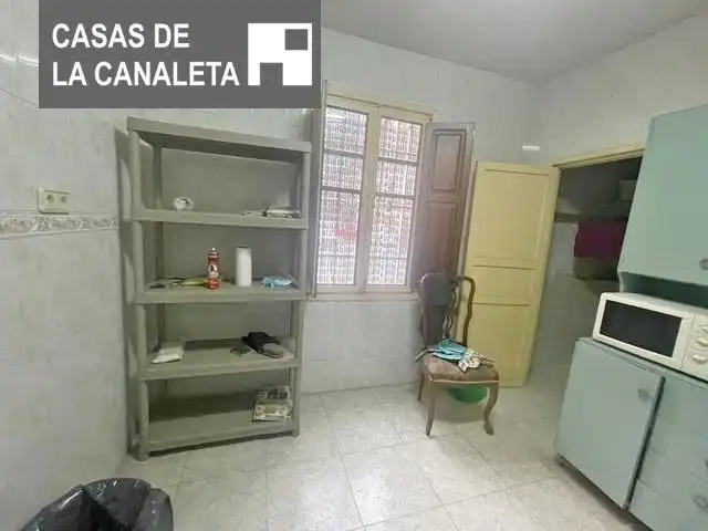 Dormitori de Planta baixa en venda en La Constitución - Canaleta