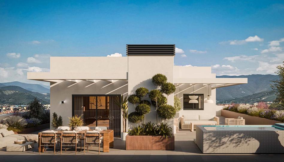 Foto 1 de Apartament en venda a Puerto de Estepona, Málaga