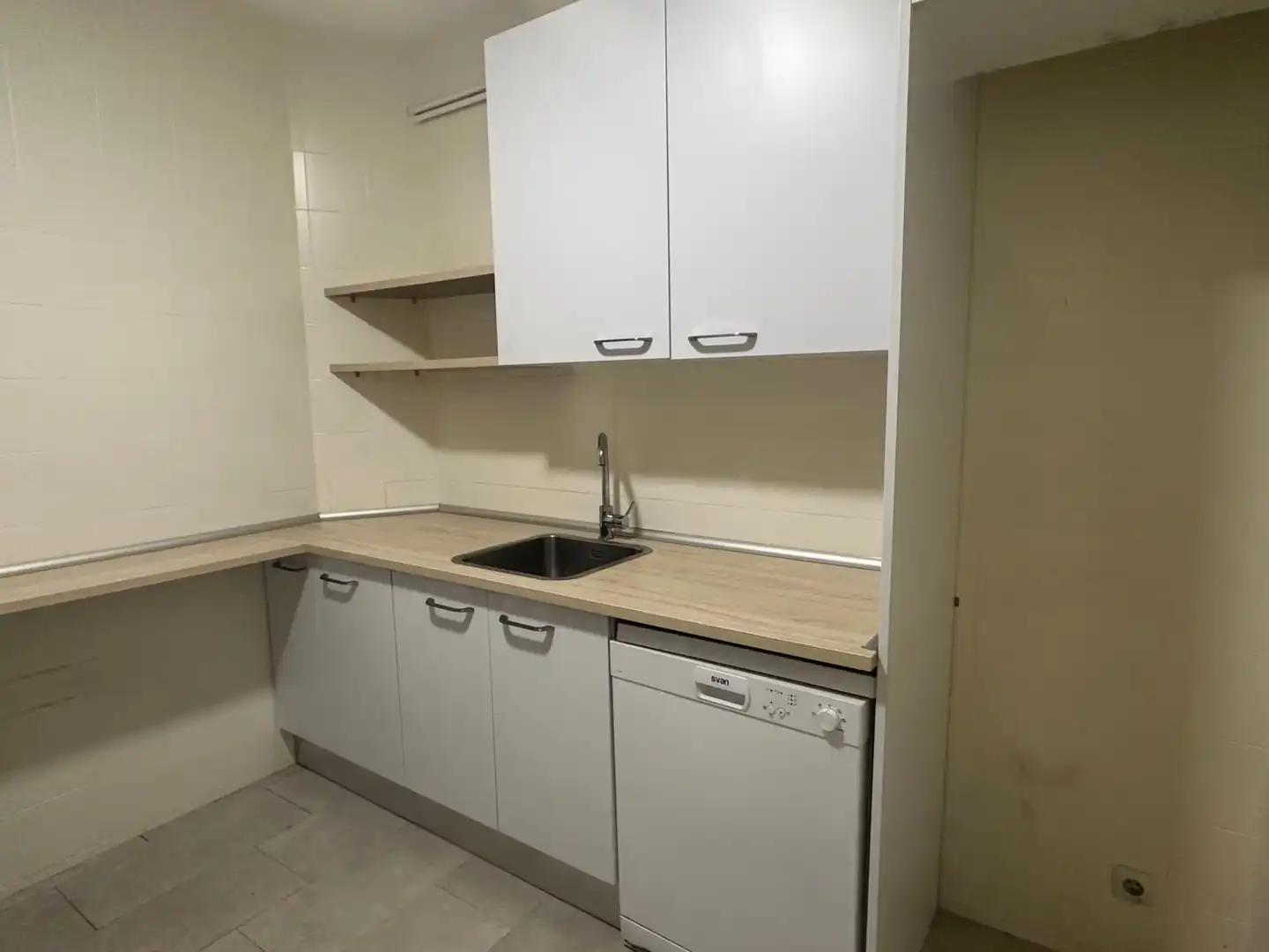 Kitchen of Flat for sale in Barcelona  with Air Conditioner, Heating and Parquet flooring