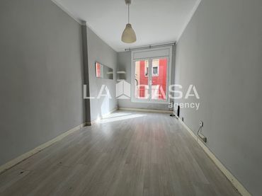 Pis amb ascensor en venda a Nou Barris