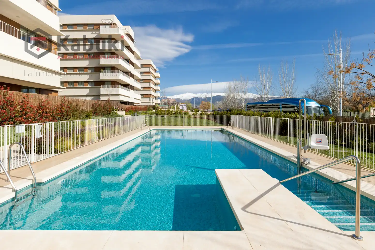 Swimming pool of Flat for sale in Granada  with Private garden, Terrace and Storage room