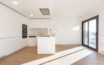 Kitchen of Flat for sale in Vilanova i la Geltrú  with Air Conditioner, Terrace and Balcony