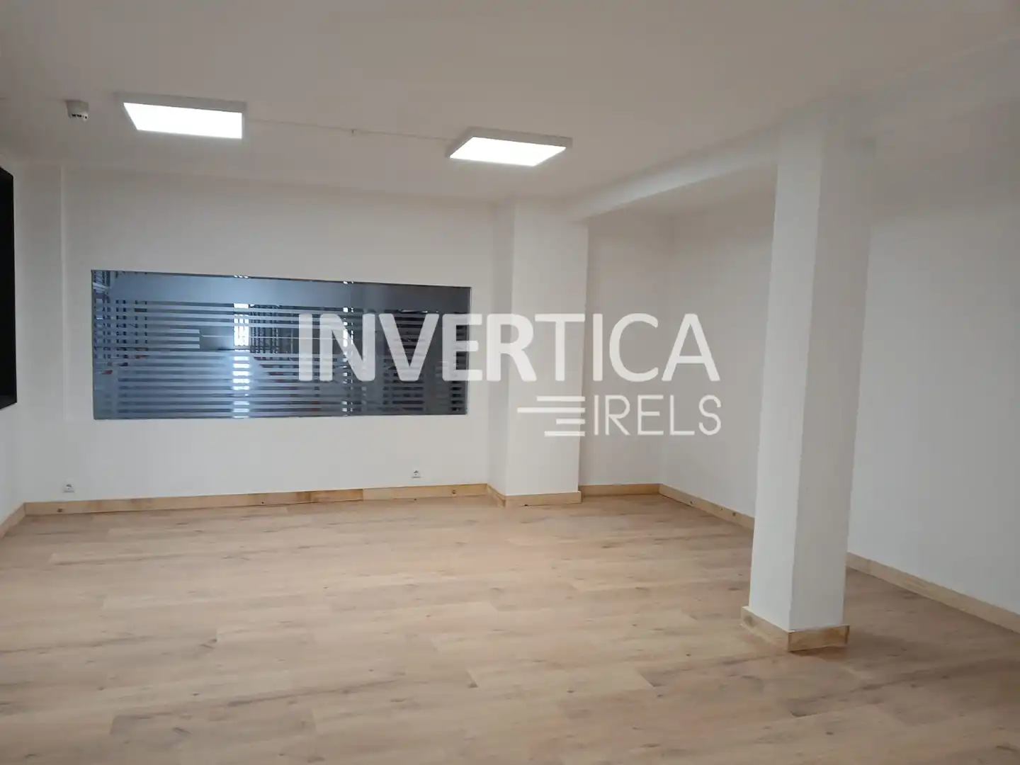 Nave industrial de alquiler en Vallmoll con Calefacción y Alarma