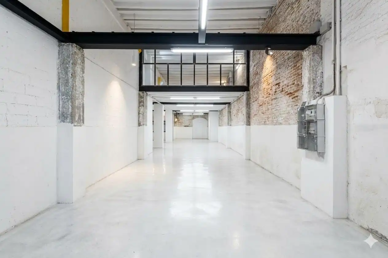 Local comercial en venda a Carrer del Tenor Masini, imagen 2