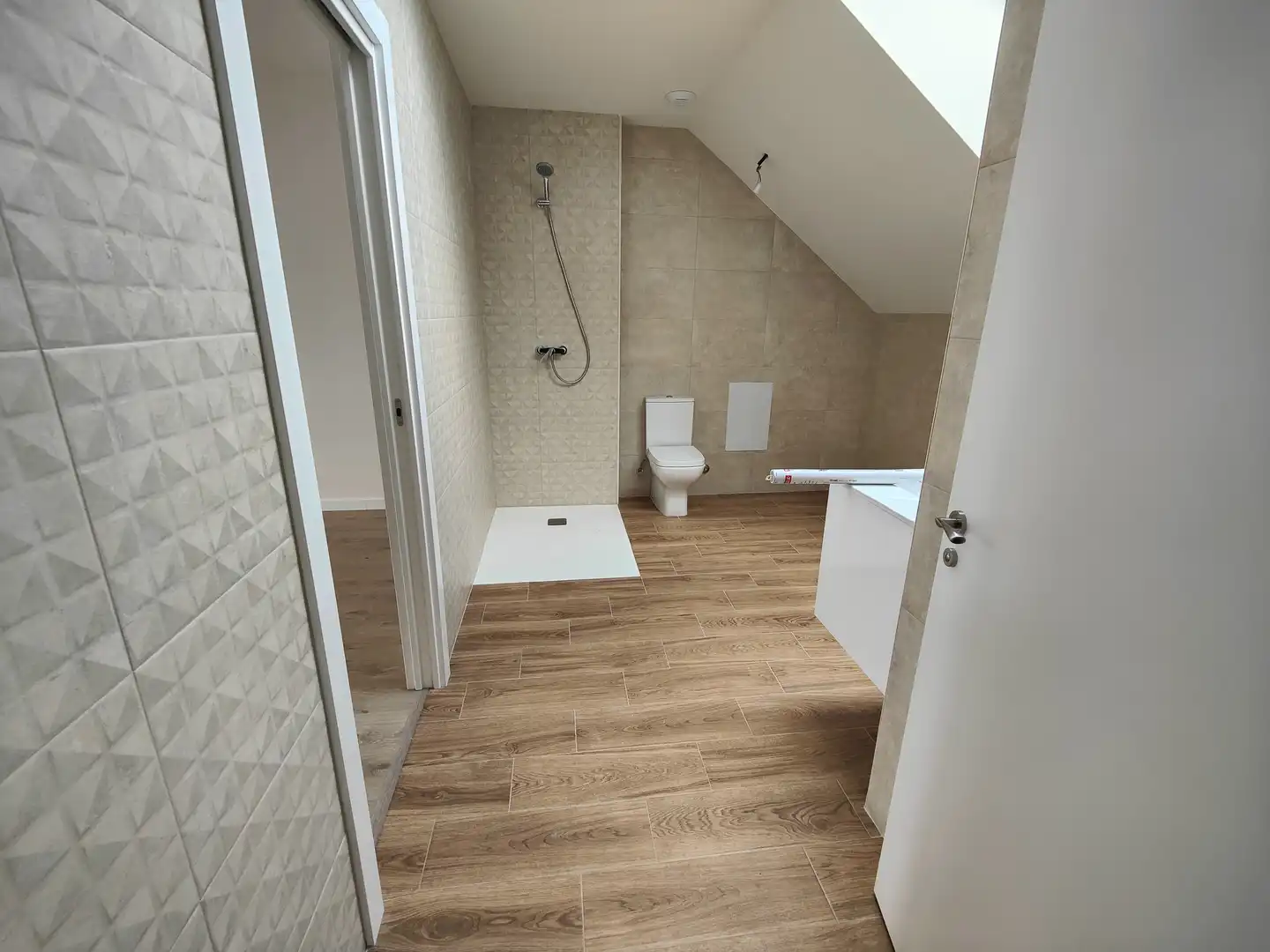 Baño de Ático en venta en Gijón  con Calefacción, Parquet y Terraza