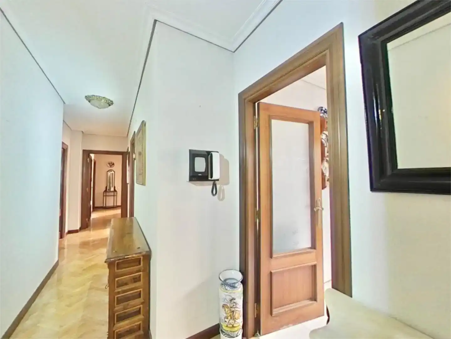 Flat for sale in Zamora Capital   with Balcony