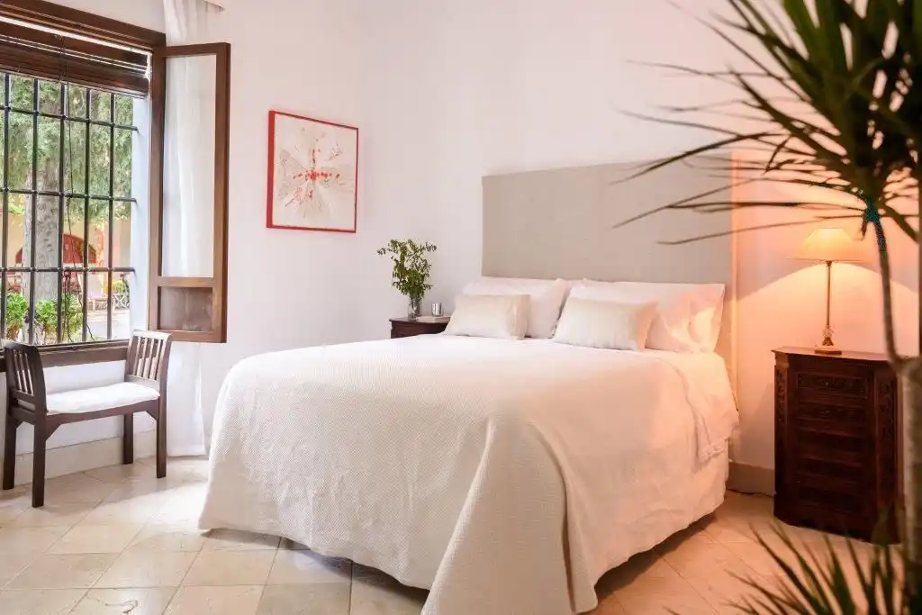 Bedroom of Houses for sale in Sevilla  with Air Conditioner, Private garden and Terrace