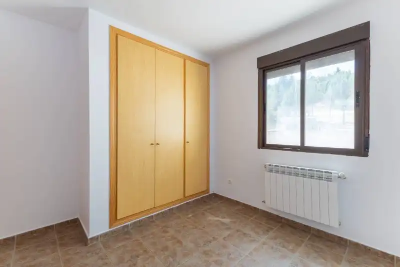 Dormitori de Casa o xalet en venda en Duruelo amb Calefacció, Terrassa i Piscina