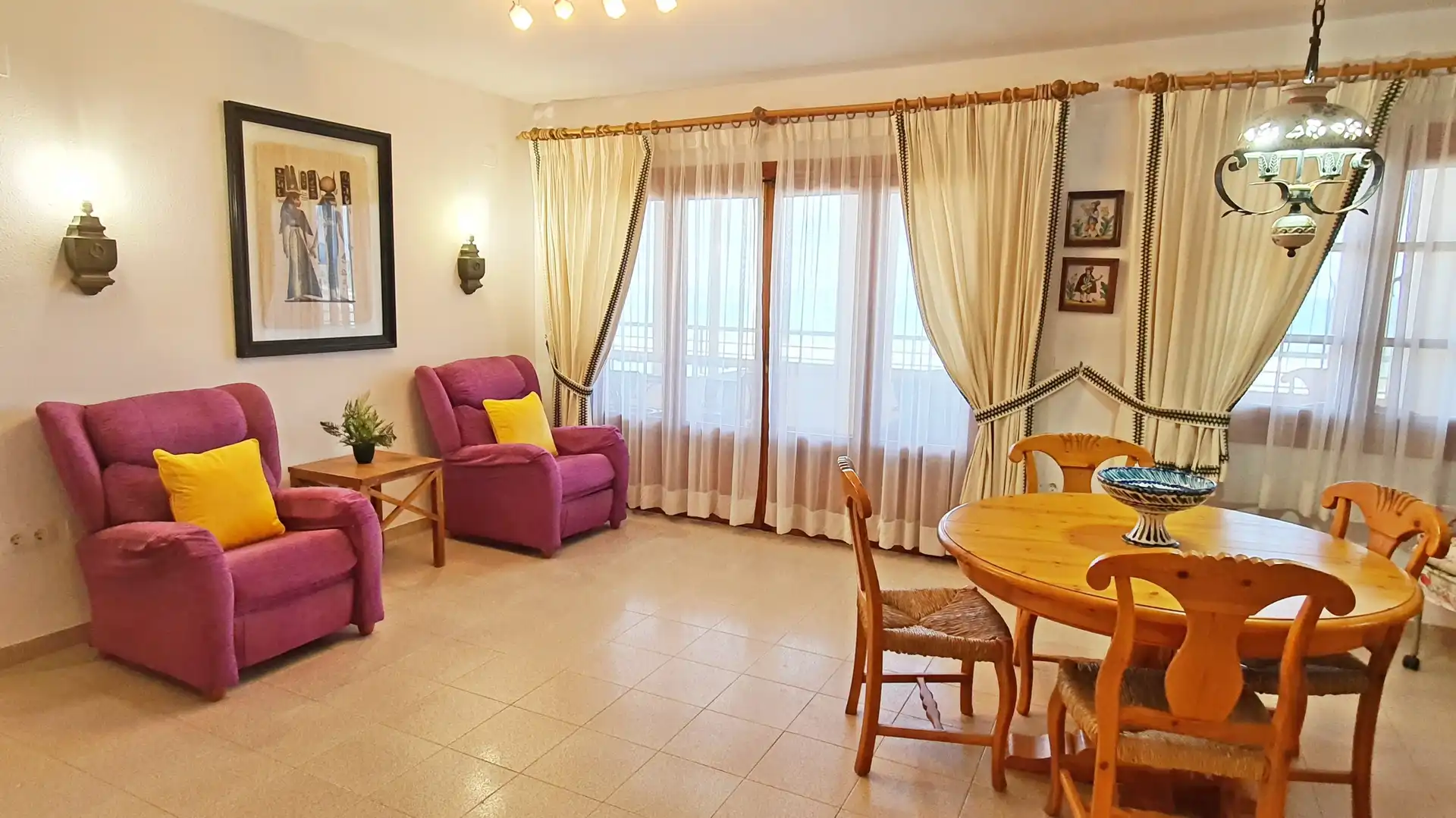 Sala de estar de Apartamento de alquiler en Miramar con Aire acondicionado, Terraza y Amueblado