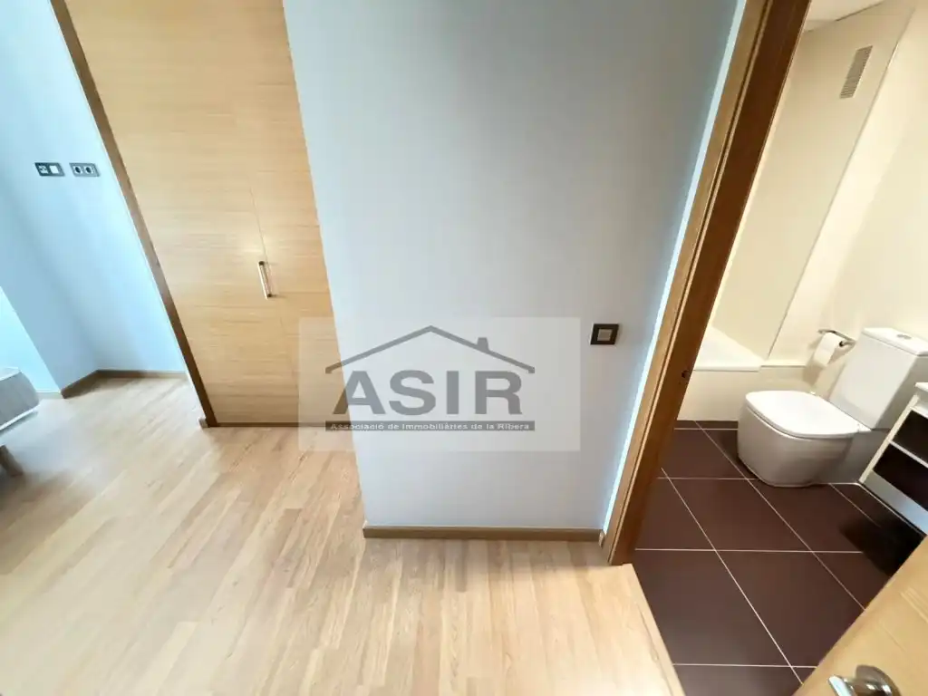Bathroom of Flat for rent in Alzira  with Air Conditioner