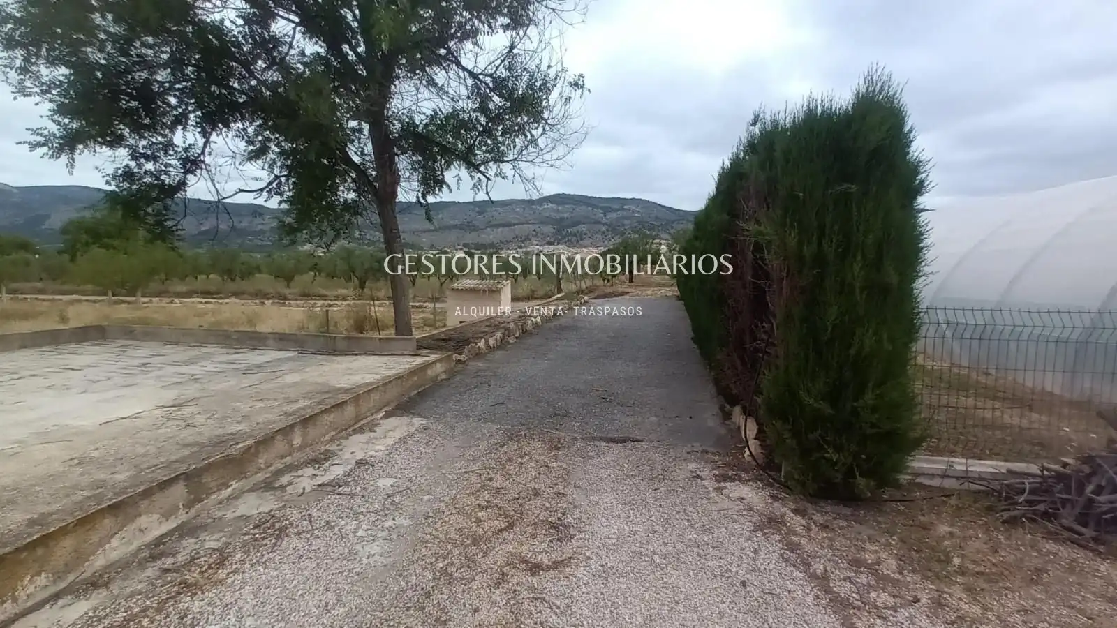Villa con piscina in vendita a Onil, imagen 3