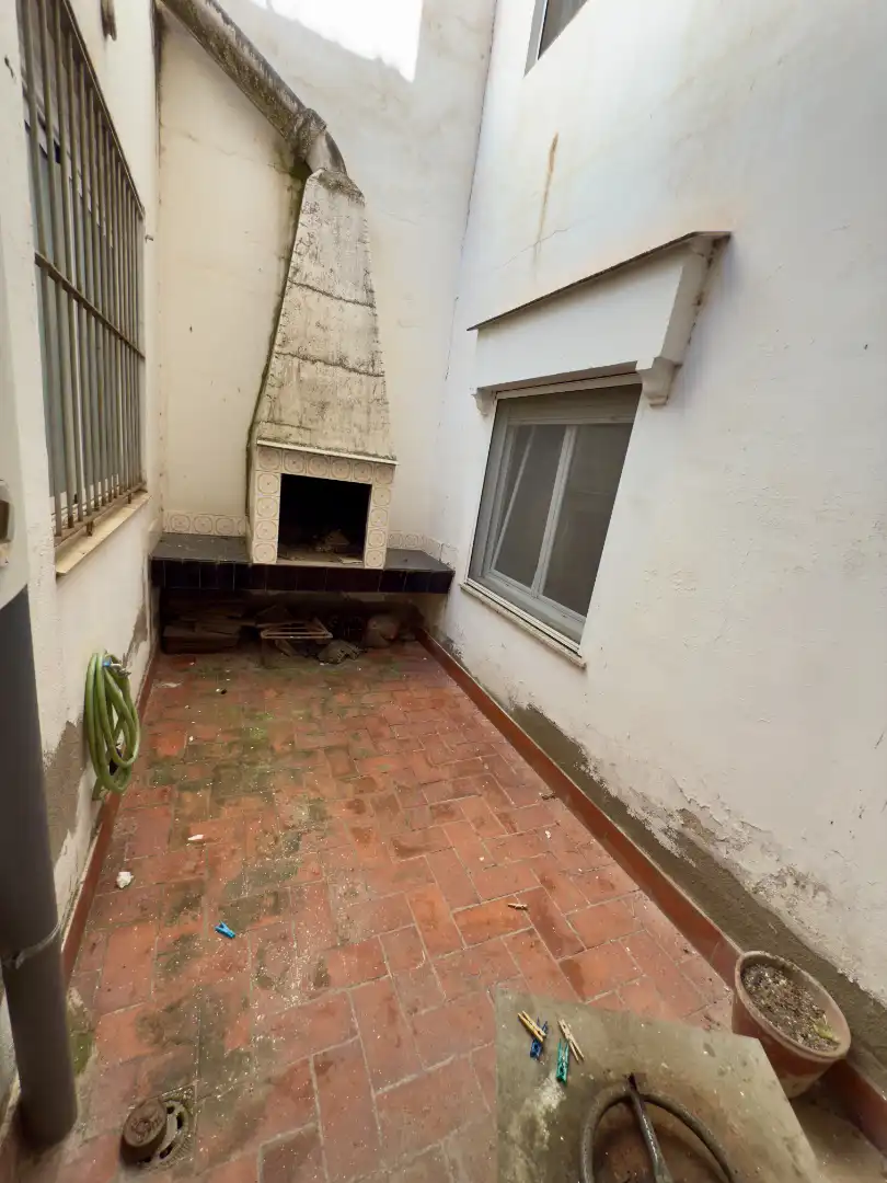 Erdgeschoss zum Verkauf in Sant Boi de Llobregat mit Klimaanlage, Parkett und Terrasse
