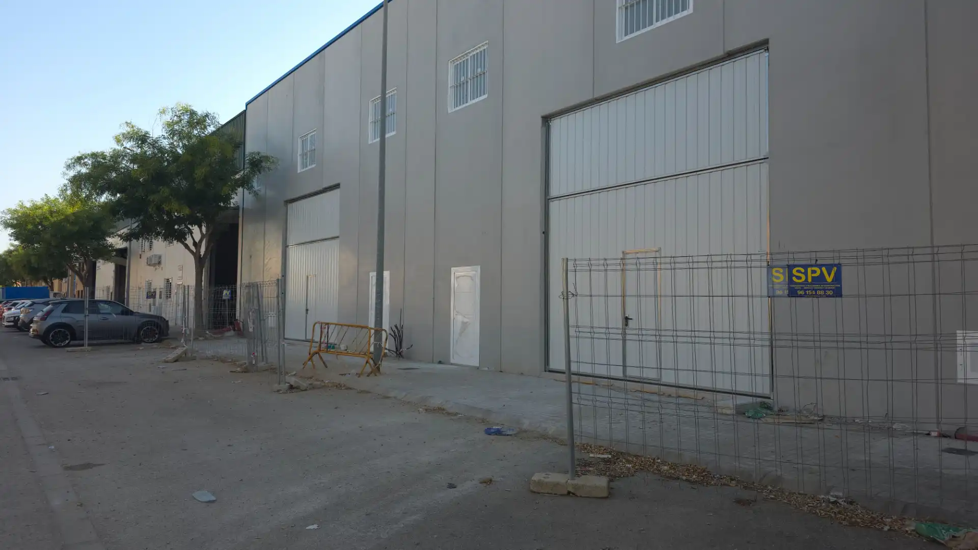 Exterior view of Industrial buildings for rent in Aldaia