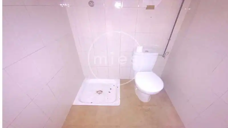 Baño de Nave industrial de alquiler en Aldaia