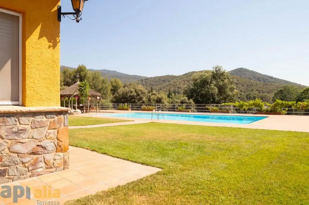 Piscina de Finca rústica en venta en Sentmenat con Piscina