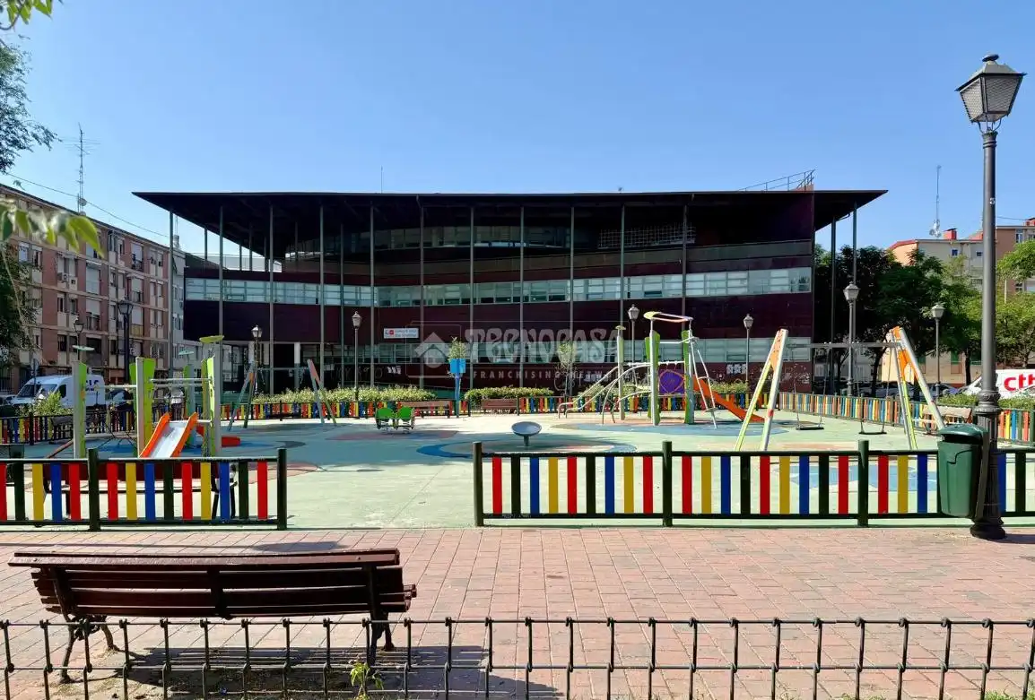 Vista exterior de Piso en venta en Madrid con Aire acondicionado y Calefacción