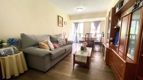 Piso exterior para entrar a vivir