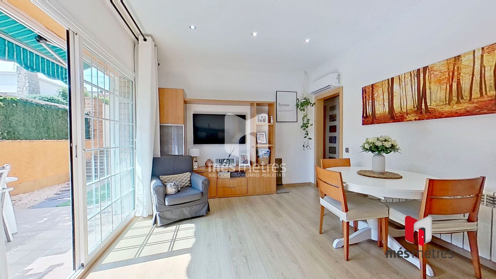 Living room of Flat for sale in El Masnou  with Heating and Private garden