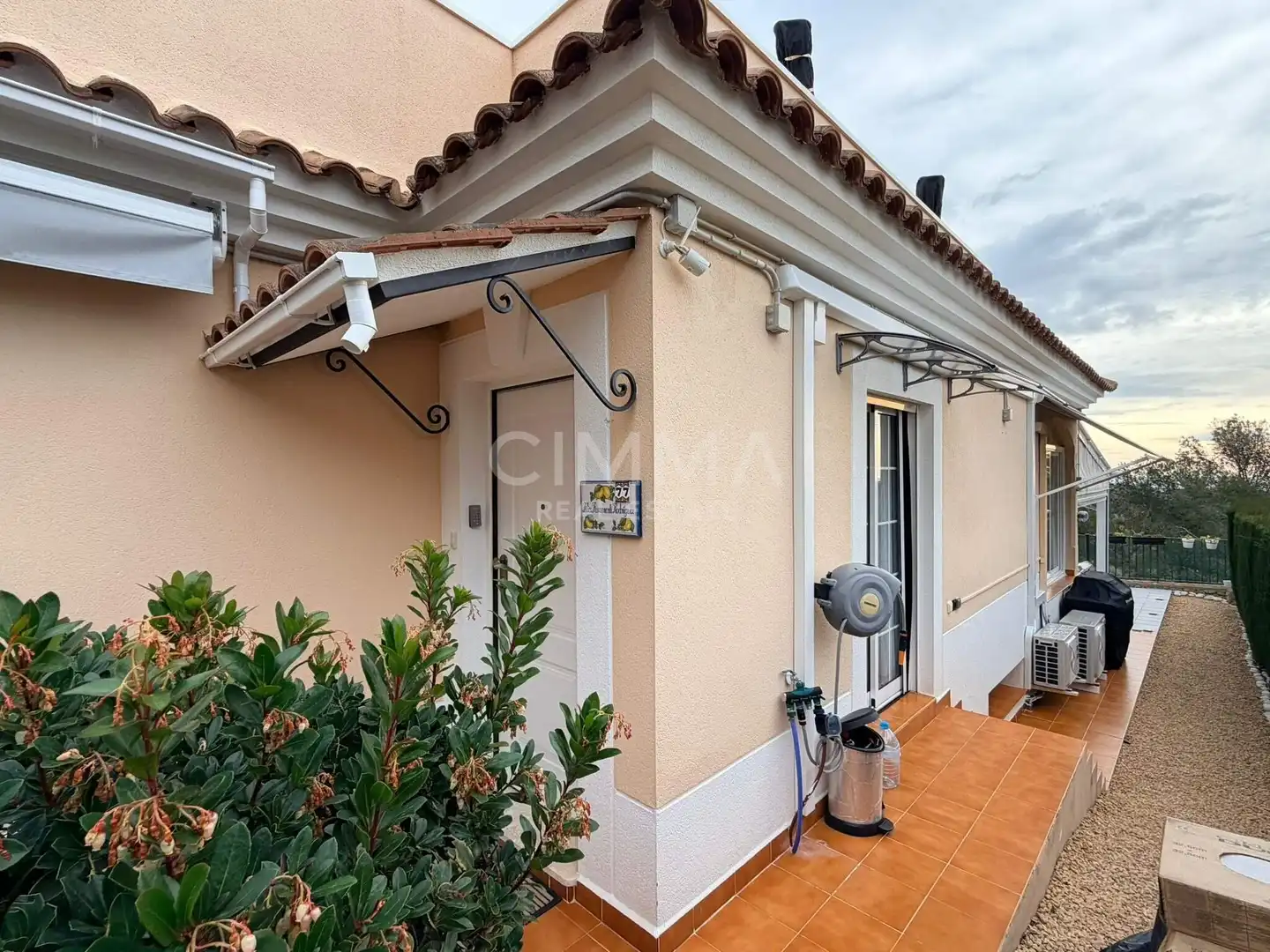 Exterior view of Houses for sale in Polop  with Air Conditioner, Private garden and Terrace