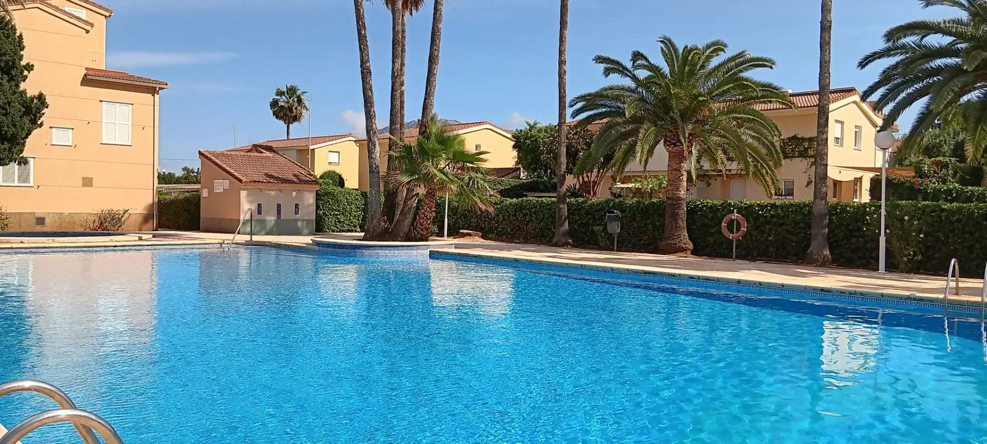 Piscina de Ático en venta en Dénia con Aire acondicionado, Calefacción y Terraza