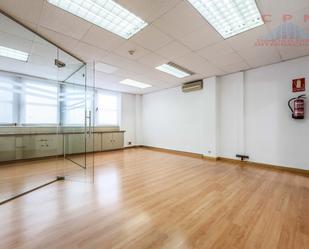 Office to rent in  Madrid Capital  with Air Conditioner, Heating and Internet