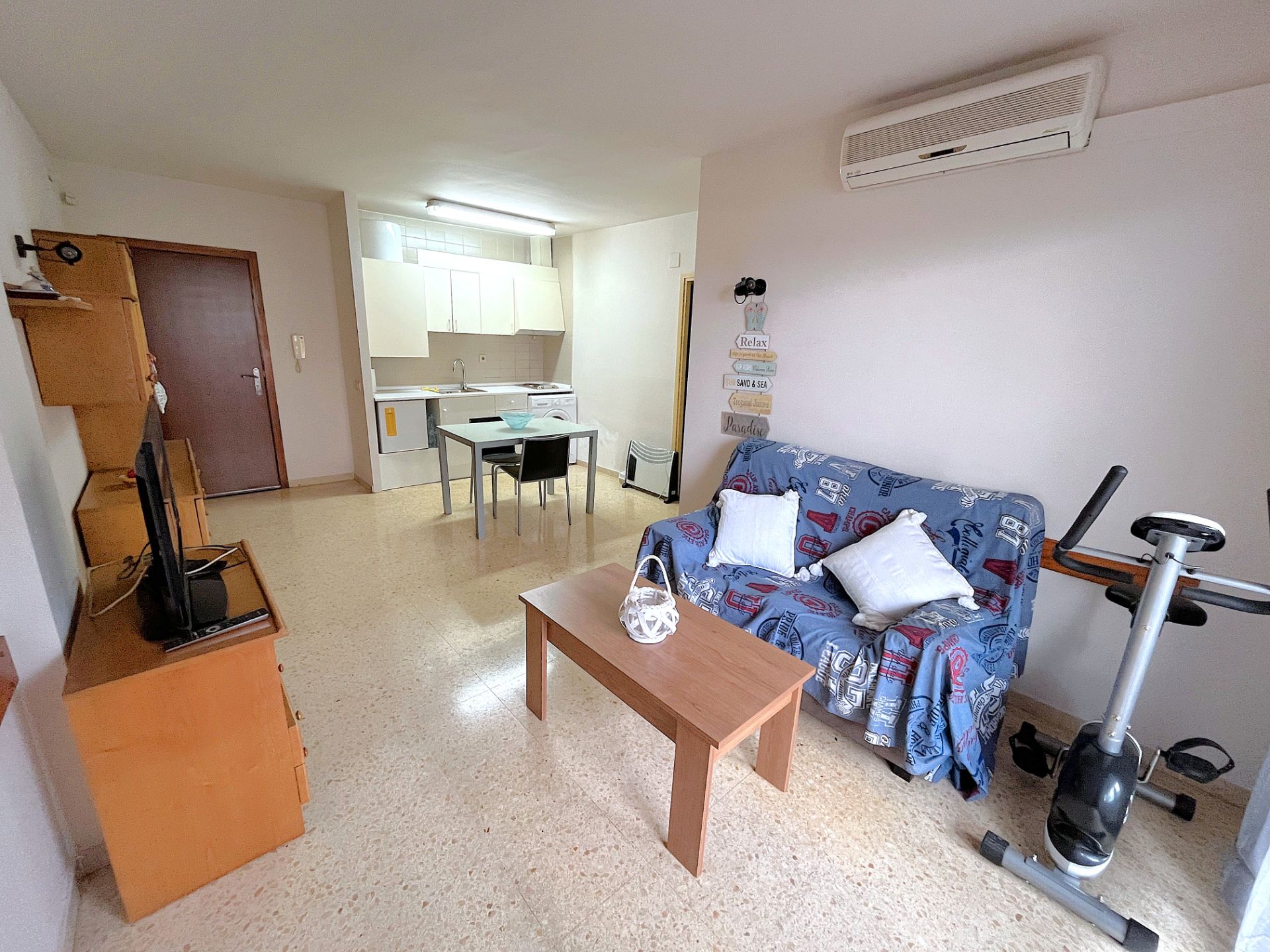 Sala de estar de Apartamento en venta en Lloret de Mar con Aire acondicionado, Amueblado y Balcón