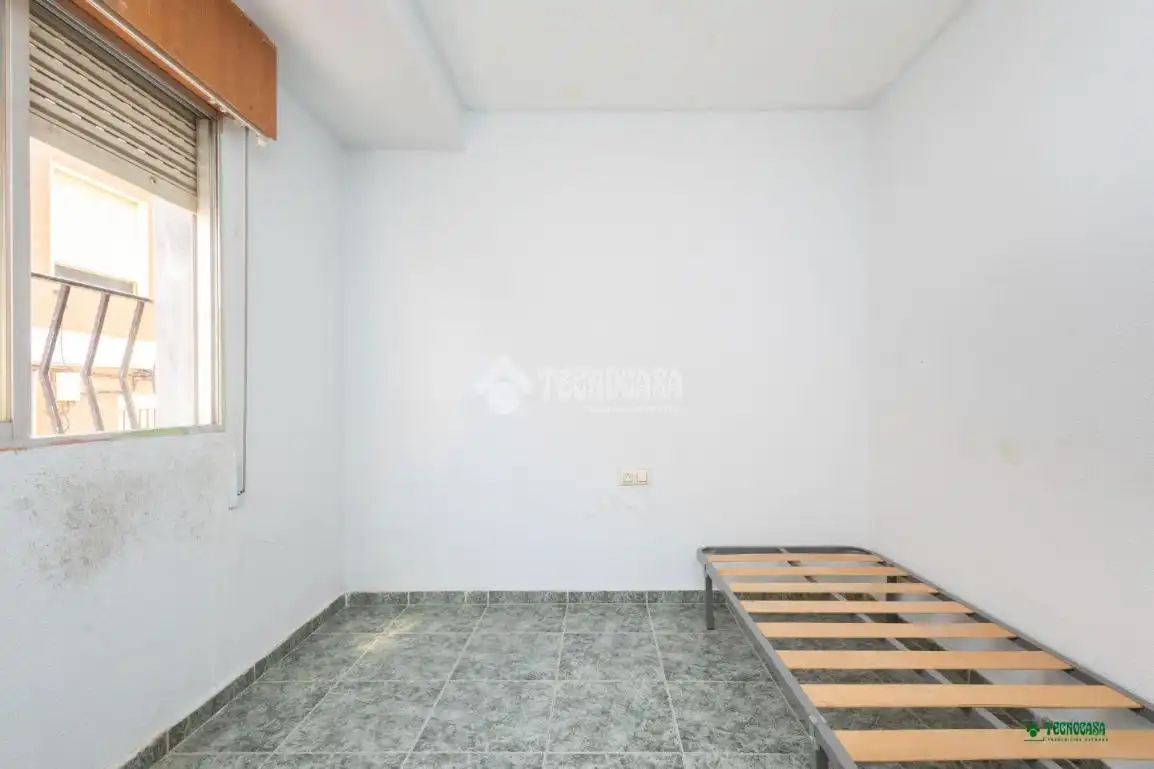 Dormitori de Pis en venda en Almería