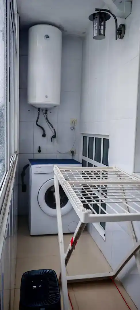 Balcony of Flat for share in Narón  with Parquet flooring, Storage room and Furnished