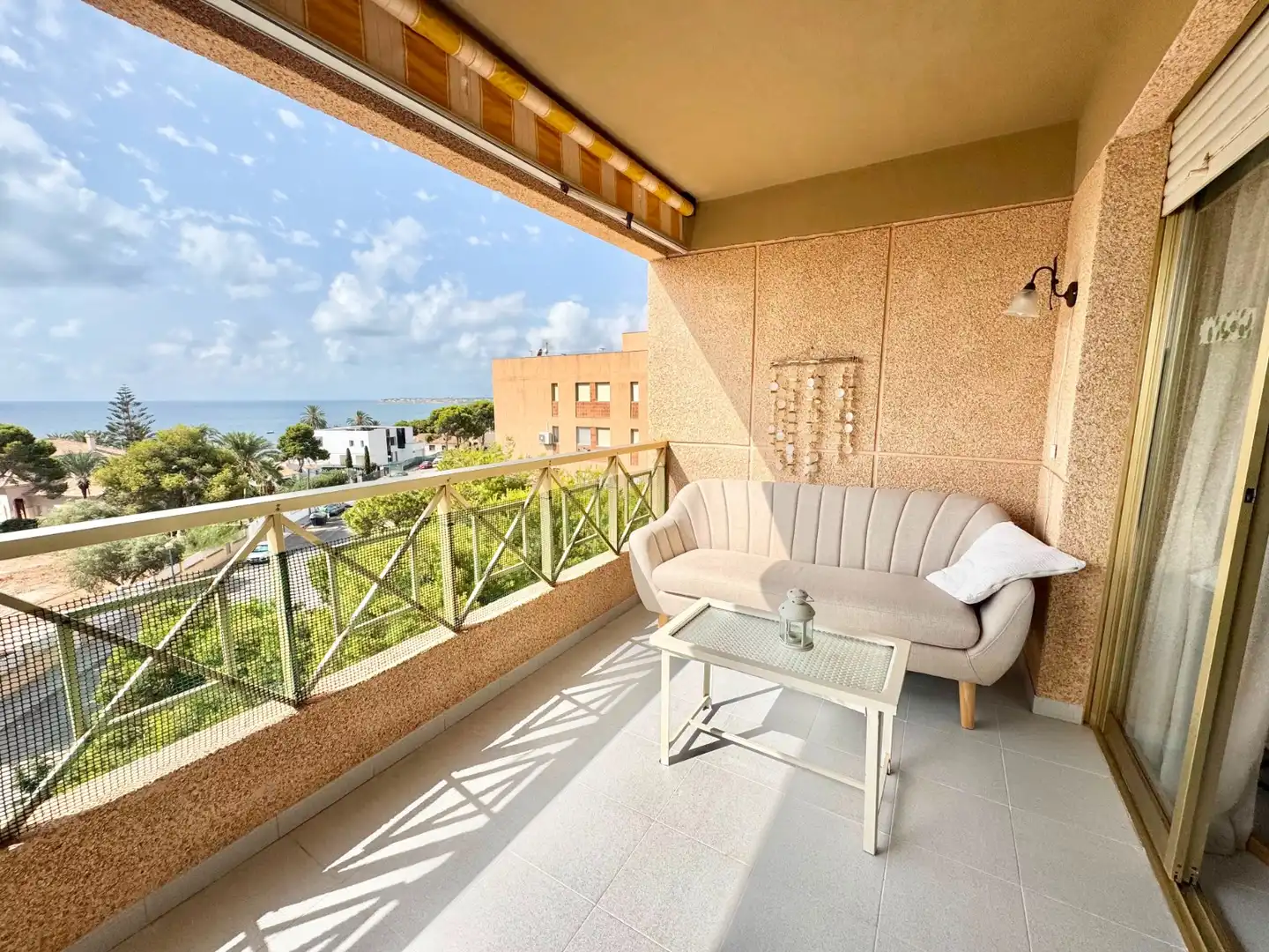 Terrasse von Wohnungen zur Miete in Orihuela mit Möbliert, Waschmaschine und Mikrowelle