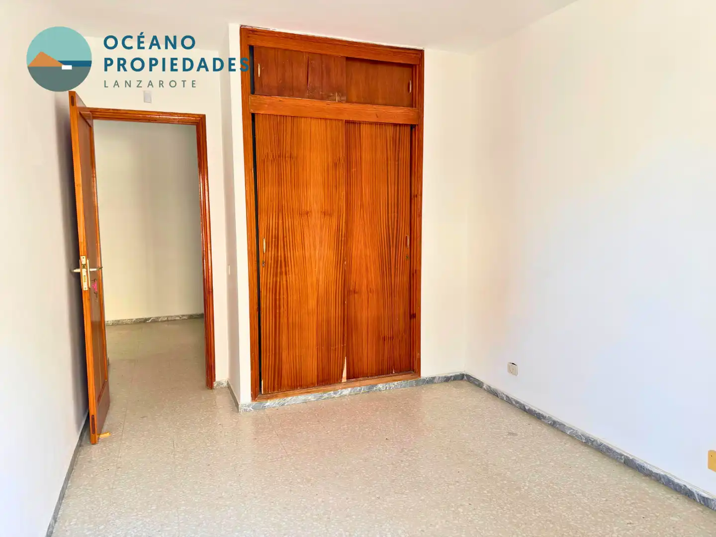 Vista exterior de Apartamento en venta en Arrecife con Terraza, Trastero y Balcón