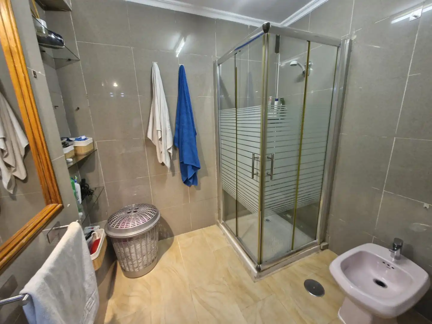 Bathroom of Flat for rent in La Línea de la Concepción  with Furnished