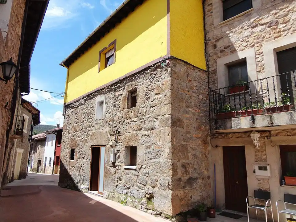 Vista exterior de Finca rústica en venta en Valle de Valdelaguna con Calefacción, Terraza y Trastero