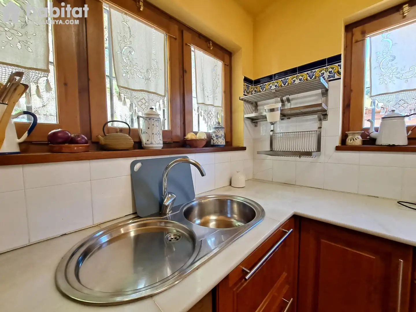 Cocina de Casa o chalet en venta en Sant Esteve Sesrovires con Aire acondicionado, Calefacción y Jardín privado