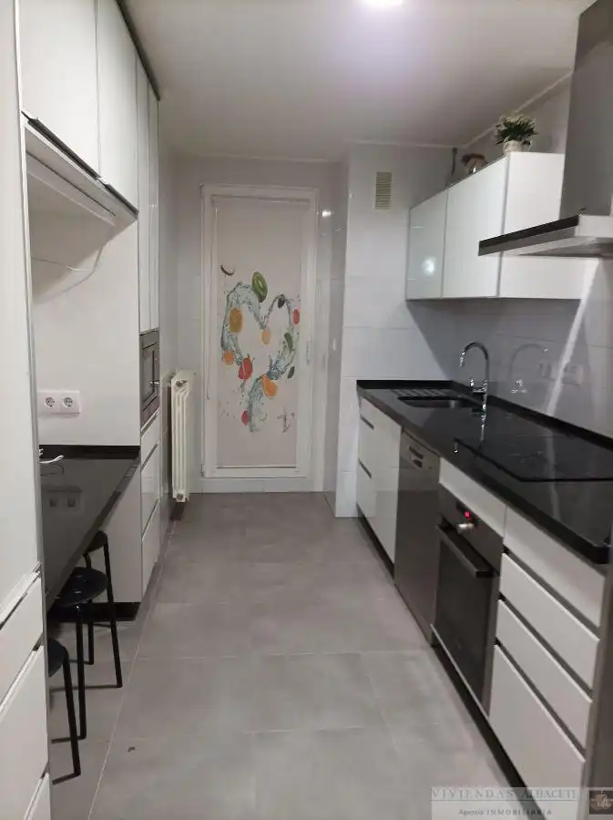 Kitchen of Flat for rent in Imaginalia - Llanos del Águila