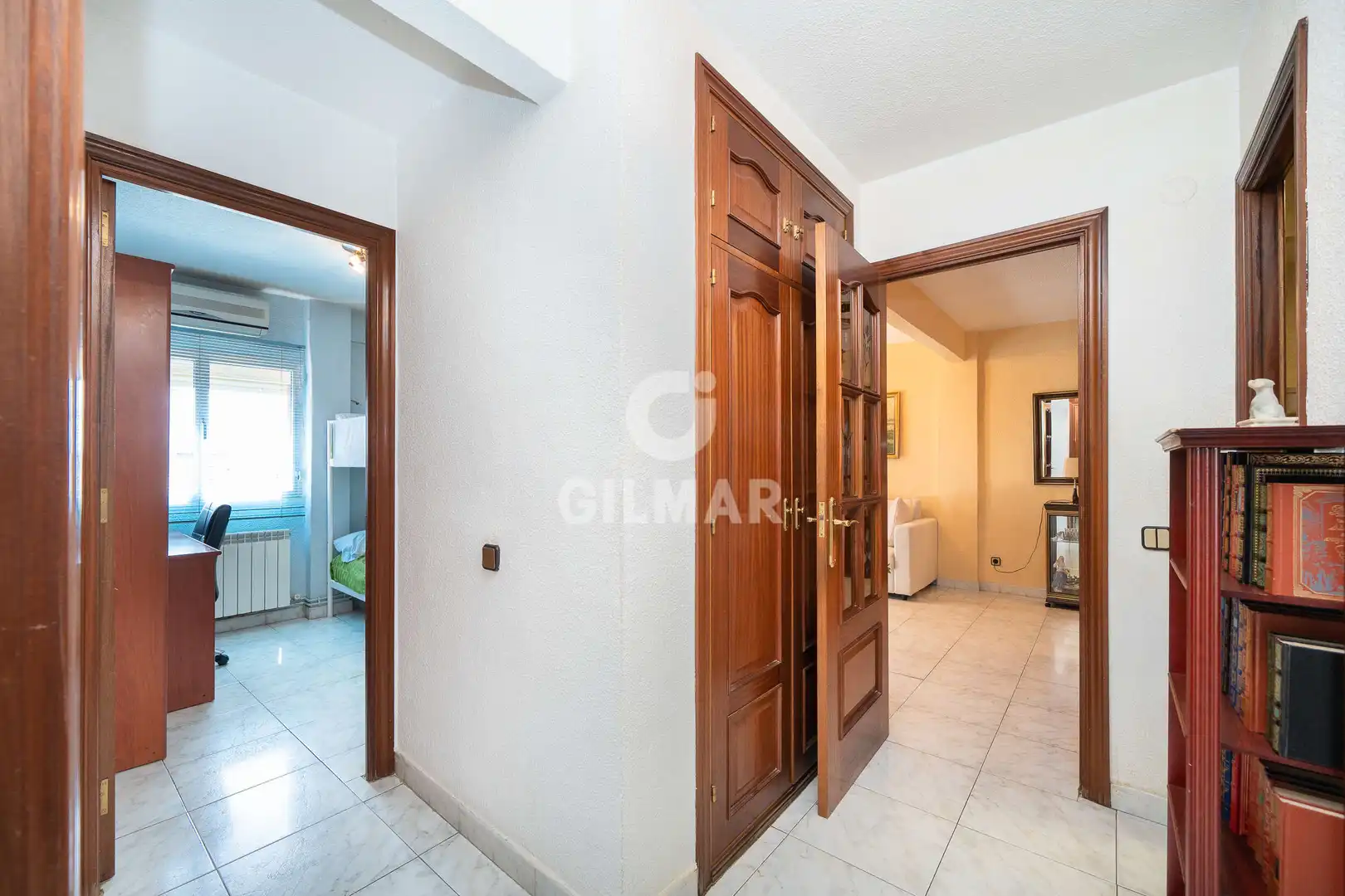 Piso en venta en Madrid con Calefacción y Balcón