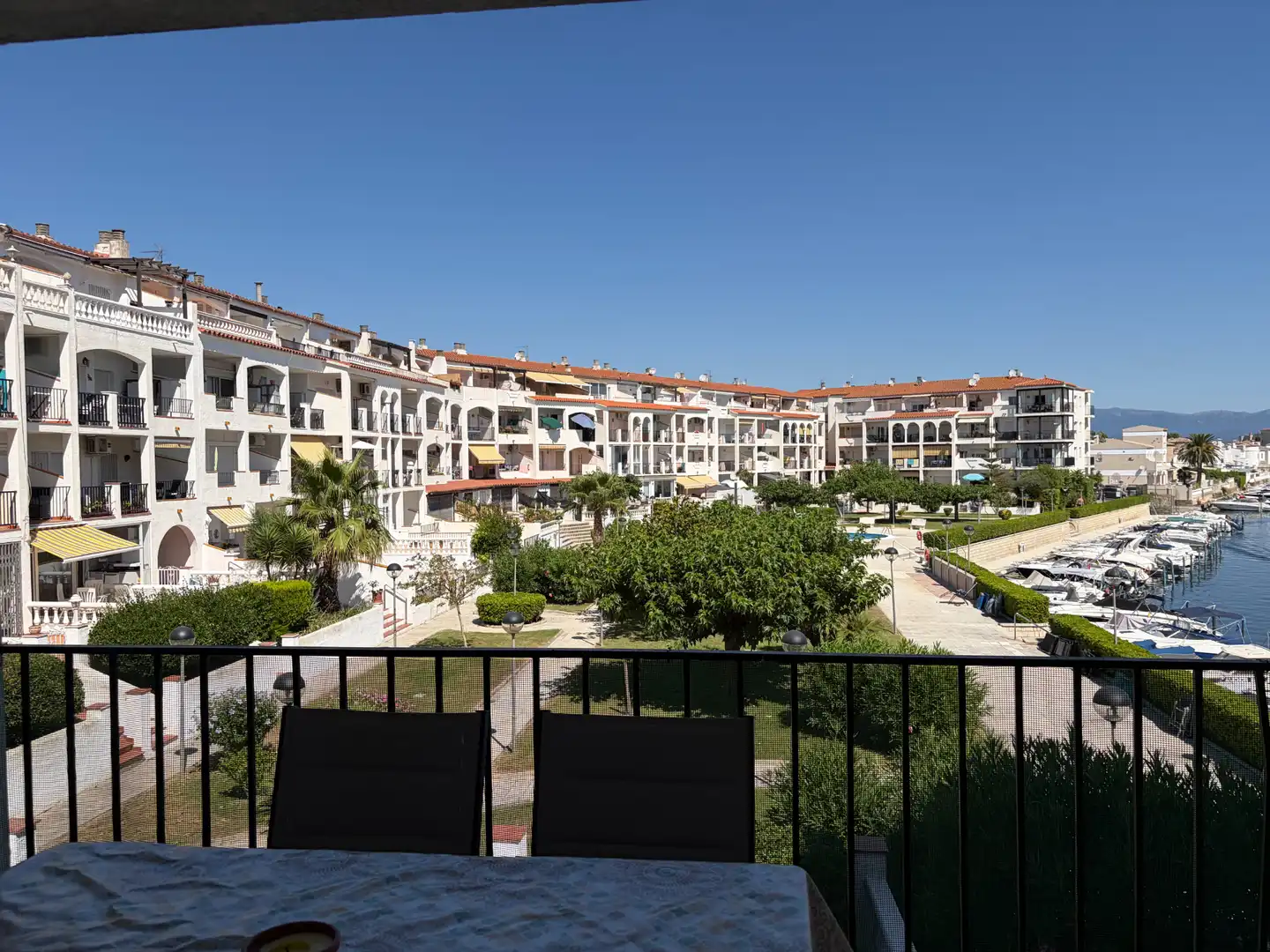 Terrassa de Apartament en venda en Empuriabrava amb Aire condicionat, Terrassa i Moblat