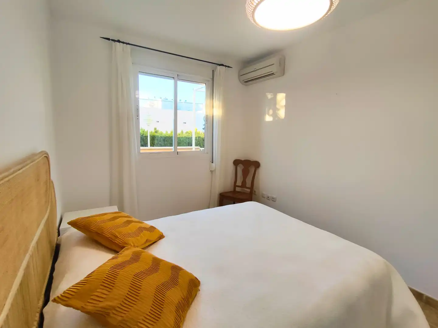 Bedroom of Flat for rent in Dénia  with Air Conditioner, Heating and Terrace