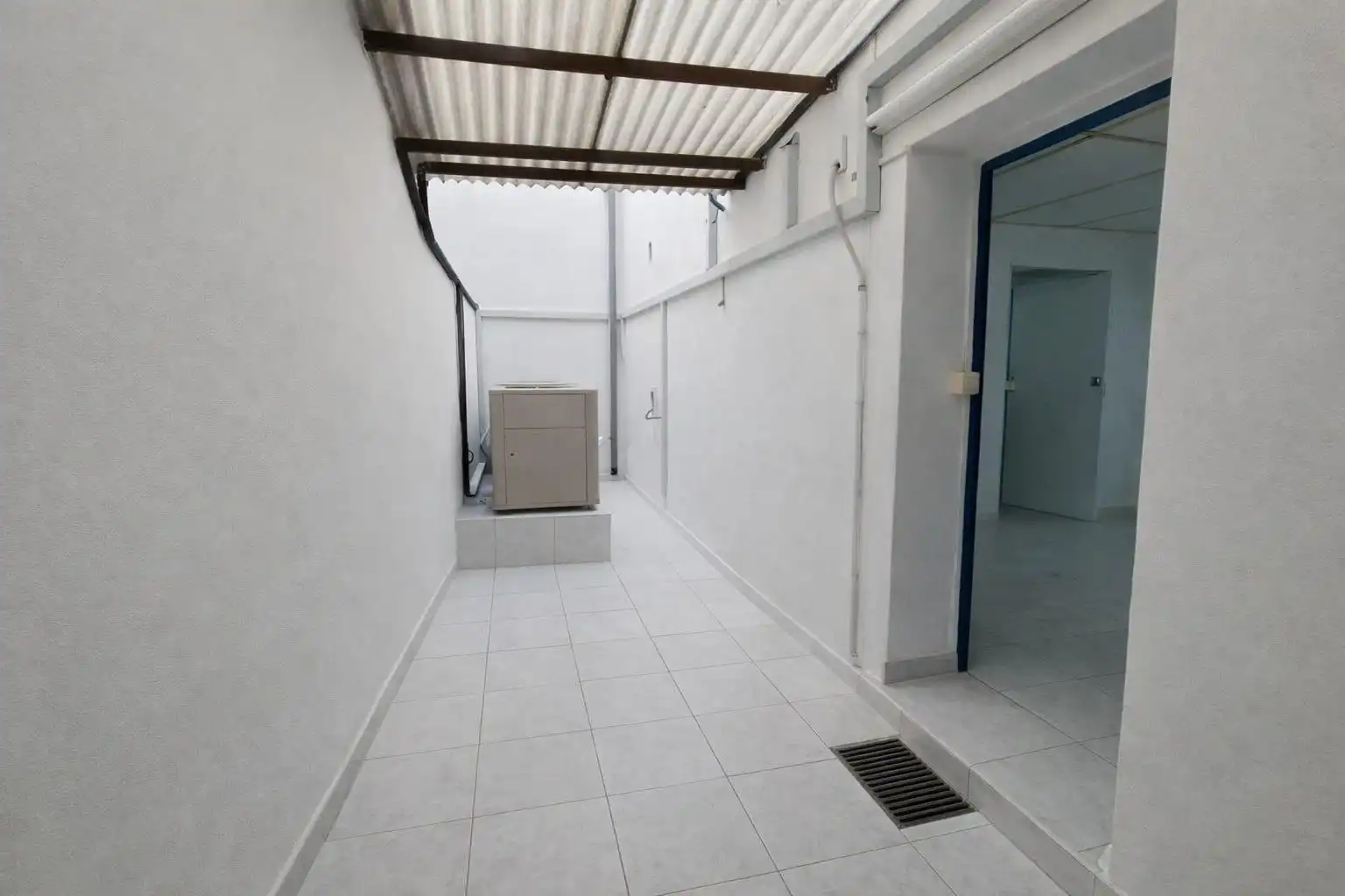 Local comercial en venta en Calle Submarino 31, imagen 12