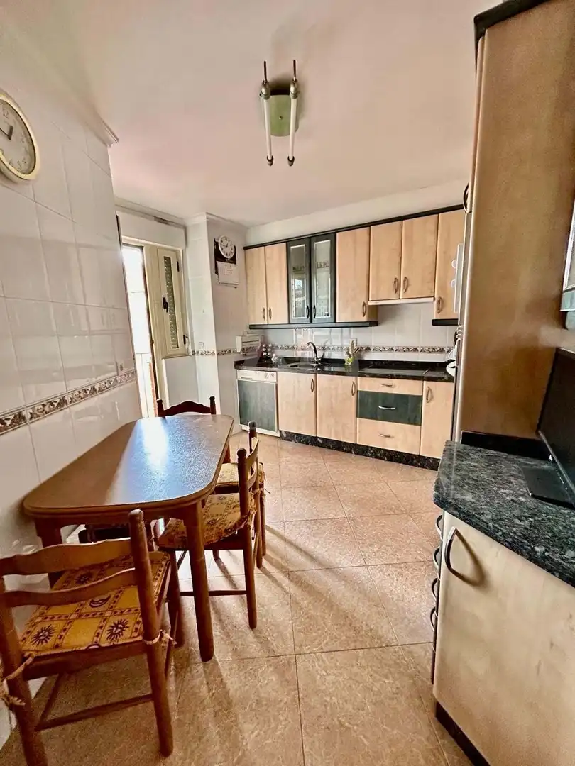 Cocina de Piso en venta en La Bañeza  con Calefacción
