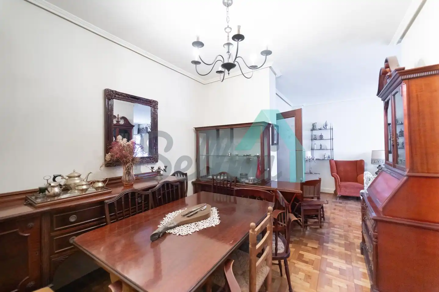 Comedor de Piso en venta en Oviedo  con Calefacción, Parquet y Terraza