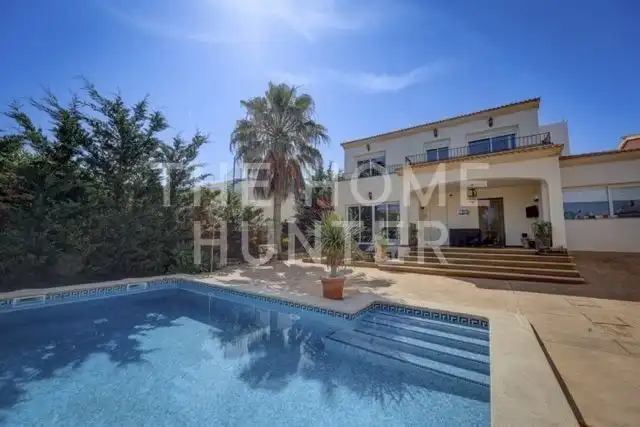 Vista exterior de Casa o xalet en venda en Llucmajor amb Aire condicionat, Calefacció i Jardí privat
