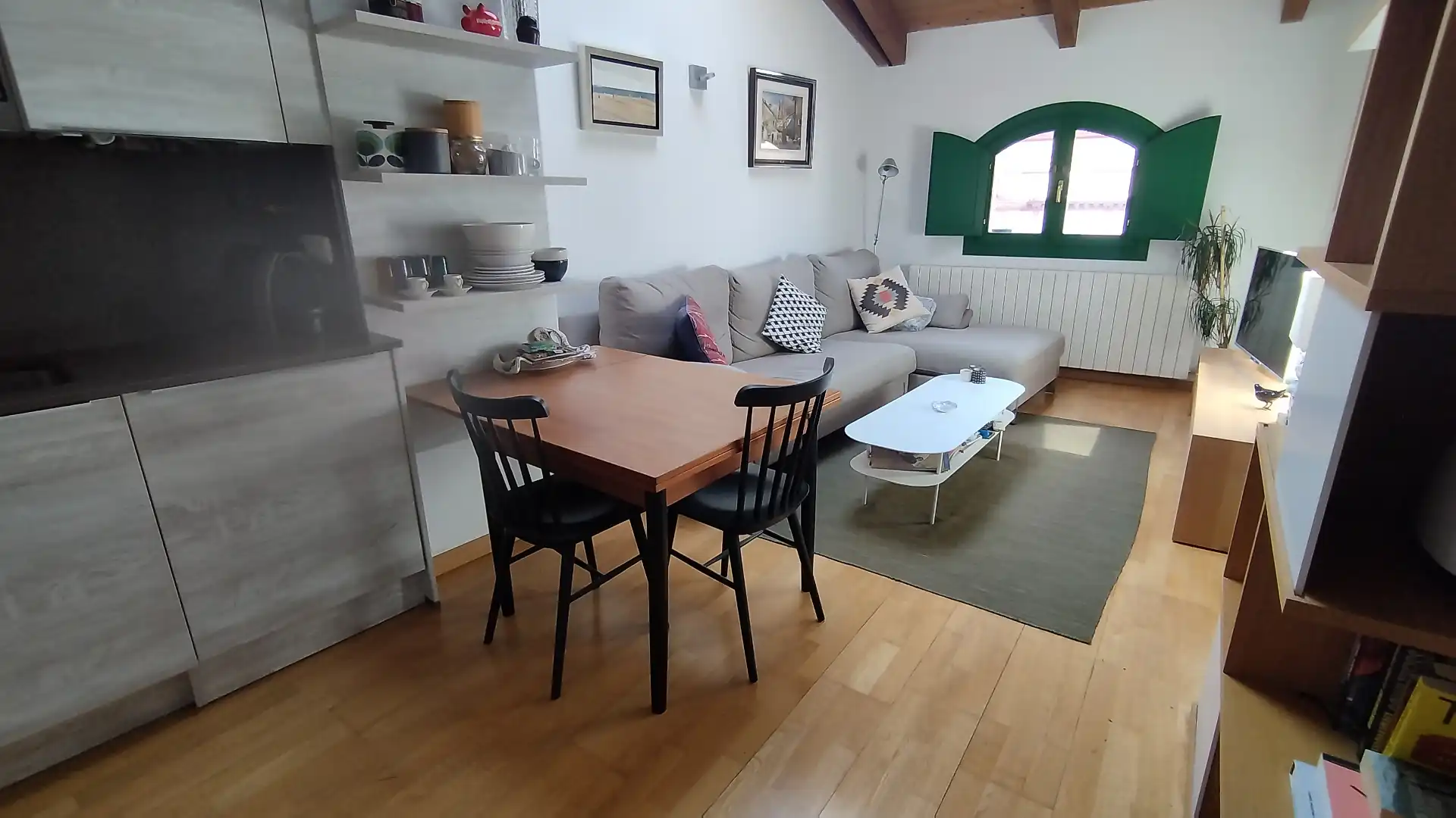 Living room of Flat for sale in Huesca  with Air Conditioner and Heating